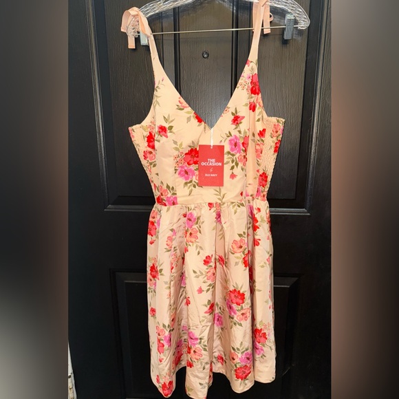 Old Navy Pink and Cream Floral Dress - Picture 1 of 6